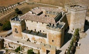 Castillo-Palacio S XIII, vista aérea
